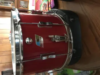 Need help identifying an approximate year of this Ludwig snare.