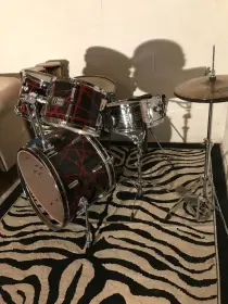 Rogers R-380 in &quot;Eddie Van Halen&quot; wrap.