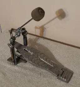 Old Pearl Bass Pedal - Date? Value?