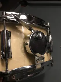 Can anyone identify this snare?