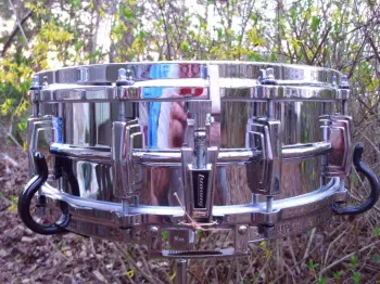 For Sale: Vintage Ludwig Supra