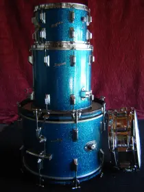 This is the Display Your Rogers Drums Thread