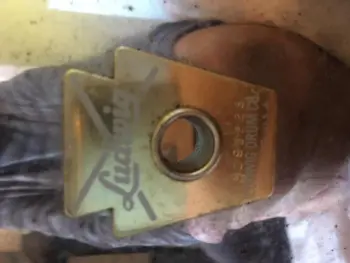 Identifying an old ludwig  snare