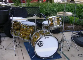 Help identifying this Ludwig Strata finish