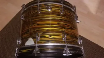 Help identifying this Ludwig Strata finish