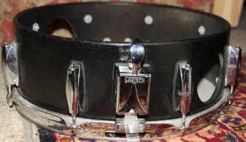 Weird Gretsch snare drum