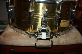Dixon snare drum