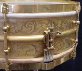 [B]1919-21 LUDWIG &amp; LUDWIG 5 x 14 ENGRAVED/GOLD PLATED TRIUMPHAL MODEL[/B]
