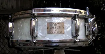 Gene Krupa playing a Dynasonic?