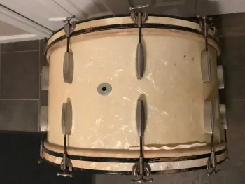 Help me identify this possible Radio King bass drum