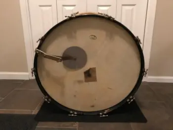 Help me identify this possible Radio King bass drum