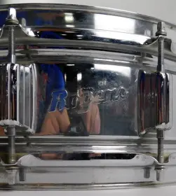 Nice snares on ROGERS SUPER 10 and
