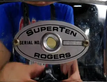 Nice snares on ROGERS SUPER 10 and