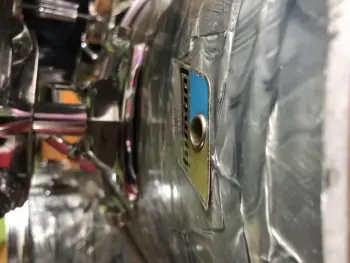 Sticking down 1976 Ludwig B/O badge reccomendations