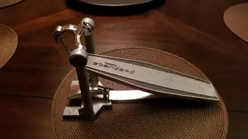 Is this a Ludwig Standard pedal?