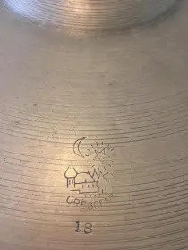 What the hell is the origin of this? (18&quot; Crescent)
