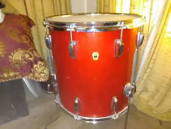 Ludwig Keystone Badge Red Sparkle Floor Tom