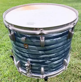 FOR SALE: Two Vintage 1960s Ludwig 12x15 Snares in SBP
