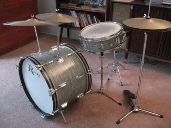 It's the &quot;show off your Rogers drums&quot; thread!