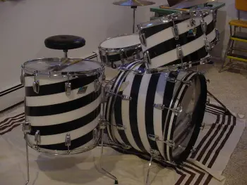 This is the Display Your Vistalite/Acrylic Drums Thread