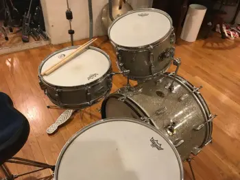 Rogers Eagle Badge Drums