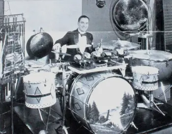 anyone want free jpeg's of drum related pics?