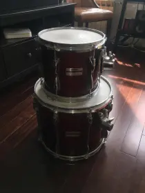 Yamaha Recording Custom Drum Kit - 1985 Cherry Wood - $1,200
