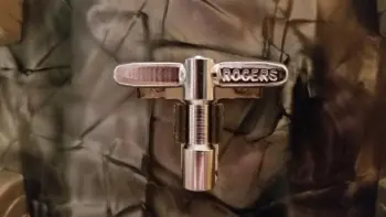 Rogers drum key
