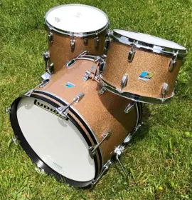 FOR SALE: Vintage Early 1970s Ludwig Downbeat 12/14/20 in Champagne Sparkle