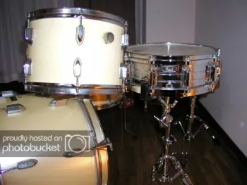 Silvertone Drum Identification