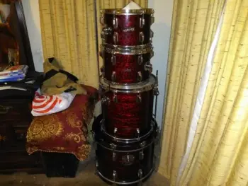 Beat Up Old Crappy Rogers Drums