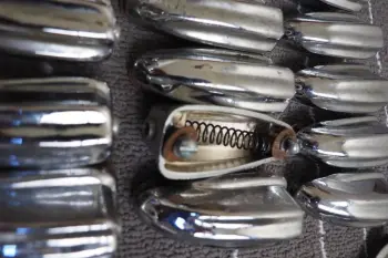 Slingerland type (Pearl??)bassdrum lug, claws, tension rods, vintage