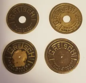 TRADE GRETSCH ROUND BADGES FOR SSBs