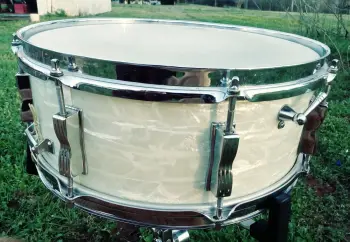 Is this a Buddy Rich model snare?