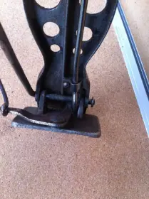This is the Display Your Vintage Bass Pedal Thread