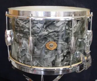 *1937-39 SLINGERLAND 8 x 14 BLACK DIAMOND PEARL BERNIE MATTISON RADIO KING MODEL