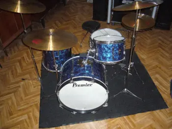 Please help identify vintage Premier