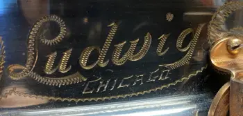 [B]MID-1920s LUDWIG &amp; LUDWIG 8 LUG 4 x 14 (*DEEP CUT) SCROLL ENGRAVED DeLUXE STANDARD