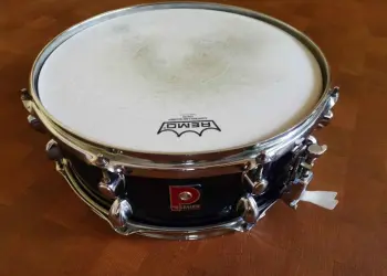 Identifying Premier Snare from the 90's