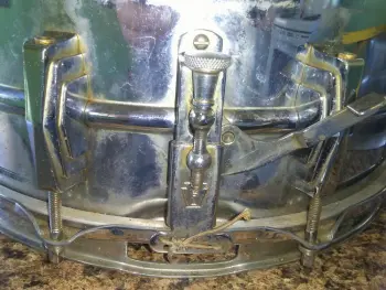 Ludwig trans. badge COB seam and grommet questions
