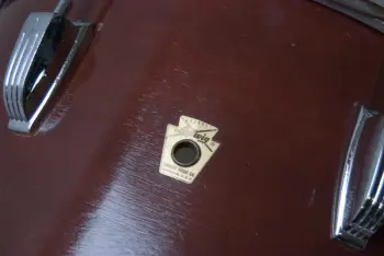 1968 Kit in Mahogany stain - Mahogany shells or Maple?