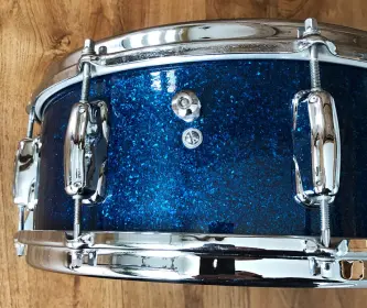 FOR SALE: Vintage 1960s Slingerland Artist Model Single Ply Maple Snare Drum