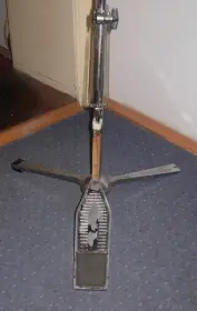 Snare stand id