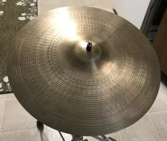 1960s Zildjian New Beat Top - Thin/Dark