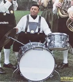 Record Covers with (vintage) Drums on!