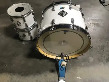 White Ludwig Vistalite drum value