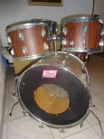 Is this a Rogers Drumset?