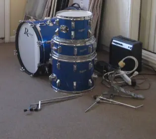 Kit Made of marching snares (as toms) and marching bass drum???