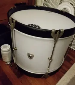 Kit Made of marching snares (as toms) and marching bass drum???