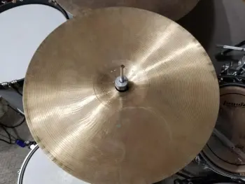 Unlabeled Hi hats Compared to Vintage Zildjian..Help Identify
